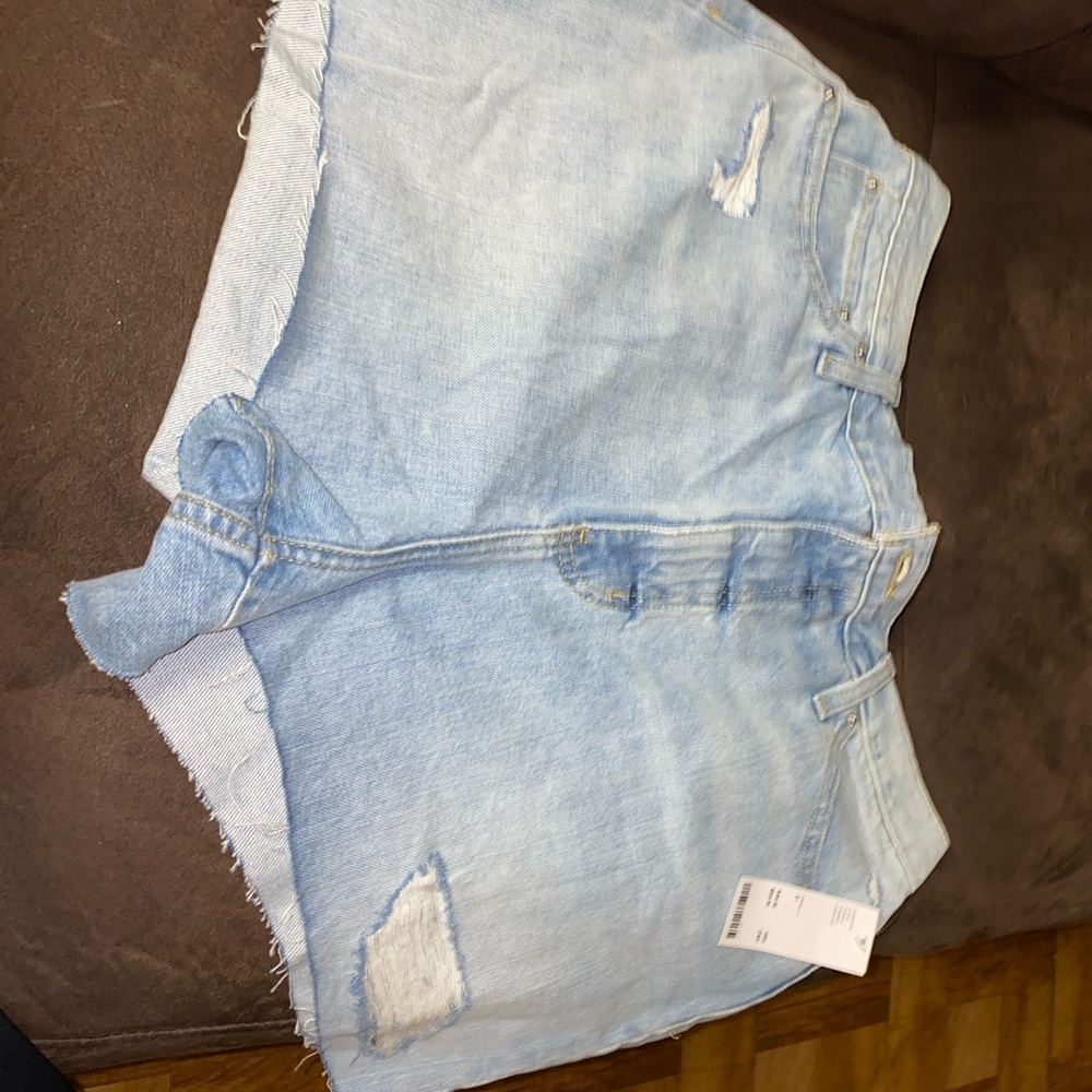 UO BDG GIRLFRIEND HIGH RISE SIZE 33 jean shorts